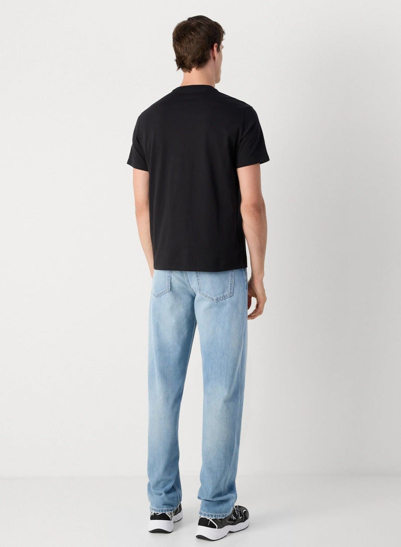 كالفن كلاين جينز تيشيرت قطن برسومات بياقة دائرية - Image 2