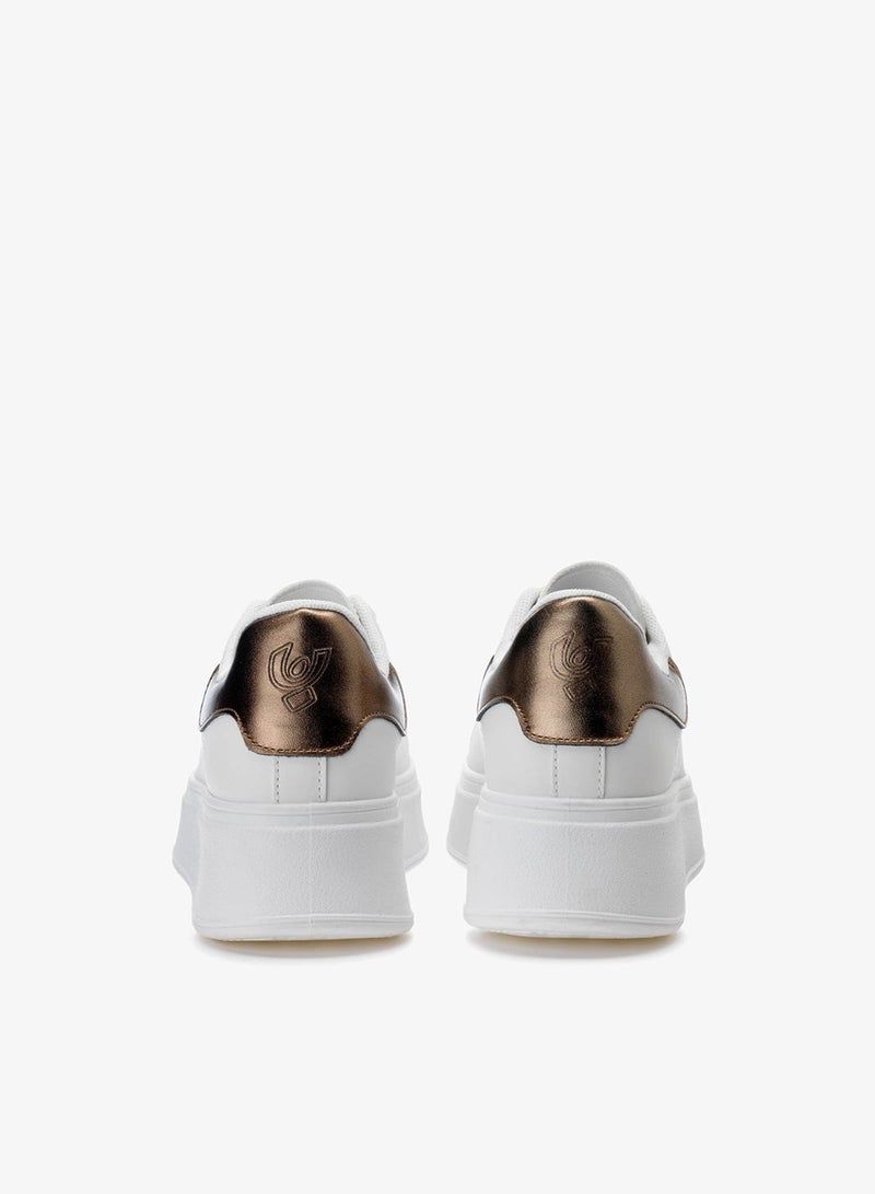 فريدي حذاء رياضي نسائي أبيض وبرونزي منصة فاخر من فريدي - Image 3