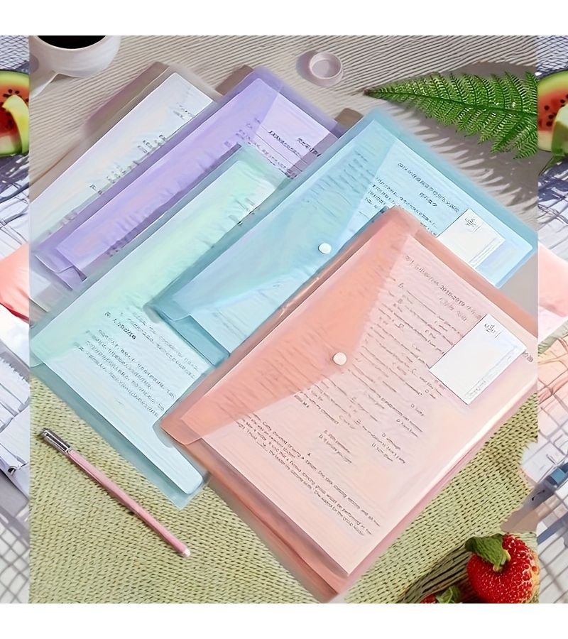 أكياس مستندات من مادة البولي بروبيلين (PP) مقاس A4، مجلدات شفافة مع إغلاق بقفل ضاغط، ألوان ماكارون متنوعة عشوائية، مجموعة من 5 قطع للاستخدام الطلابي والمكتبي. - Image 1