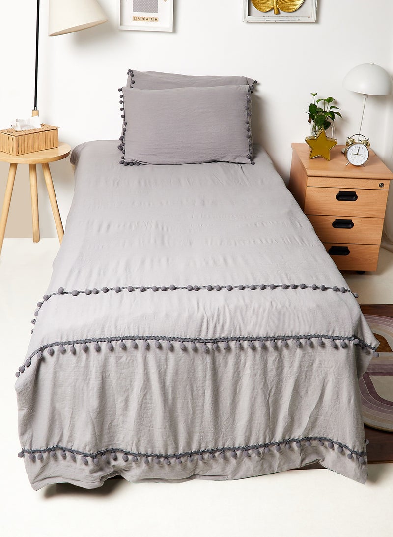 AURORA Pompom Bedding Set - Image 2