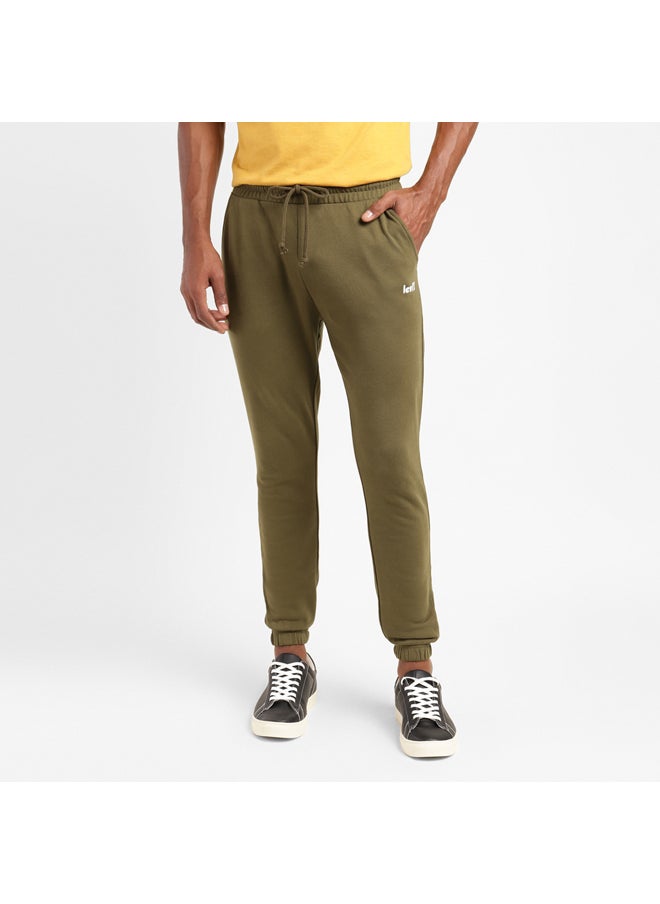 Levi's بنطال رياضي رجالي عادي باللون الزيتوني  - Image 1