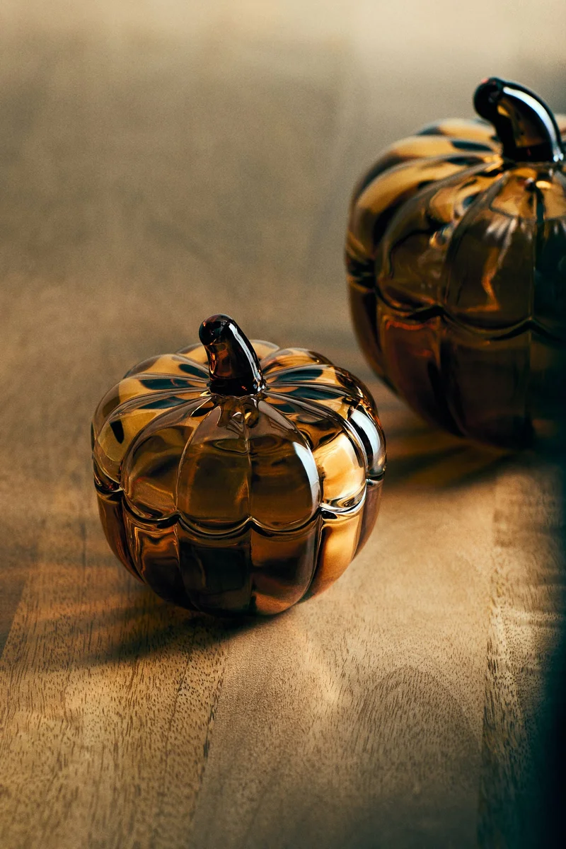 H&M Small pumpkin-shaped glass jar