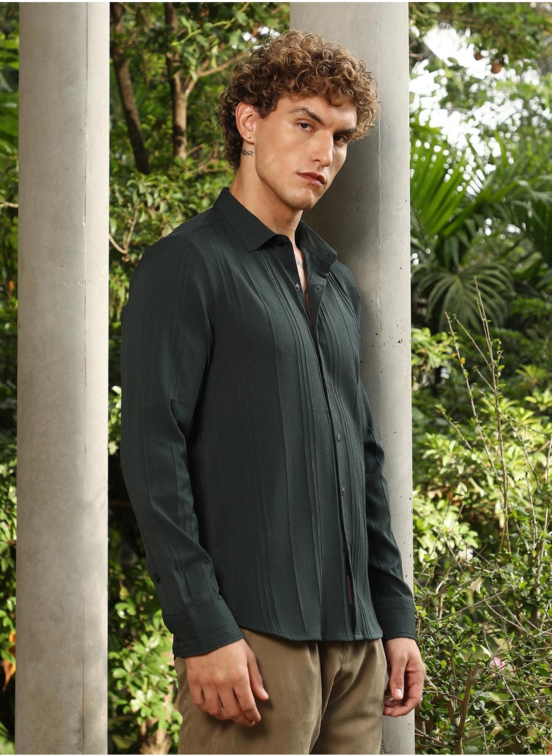 Campus Sutra Campus Sutra Men's Sacramento Green Multitrack-Tactile Shirt For Casual Wear | Spread Collar | Long Cuffed Sleeves | Button Closure | Shirt Crafted With Comfort Fit For Everyday Wear  - Image 3