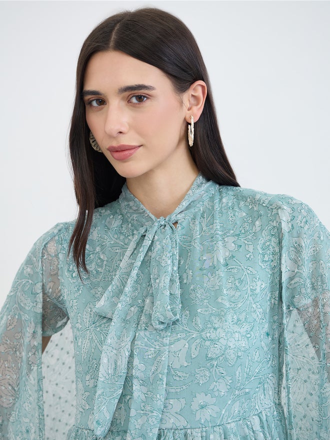 Styli Green Floral Print Dobby Cape Maxi Dress - Image 4