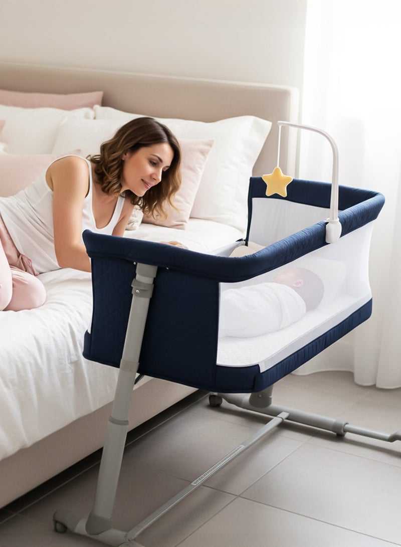بيبي سرير أطفال كراديلا قابل للتحويل، سرير أطفال محمول، بعجلات قابلة للتعديل الارتفاع، ناموسية، ألعاب للأطفال الصغار من عمر 0 ​​إلى 18 شهرًا، أزرق داكن - Image 4