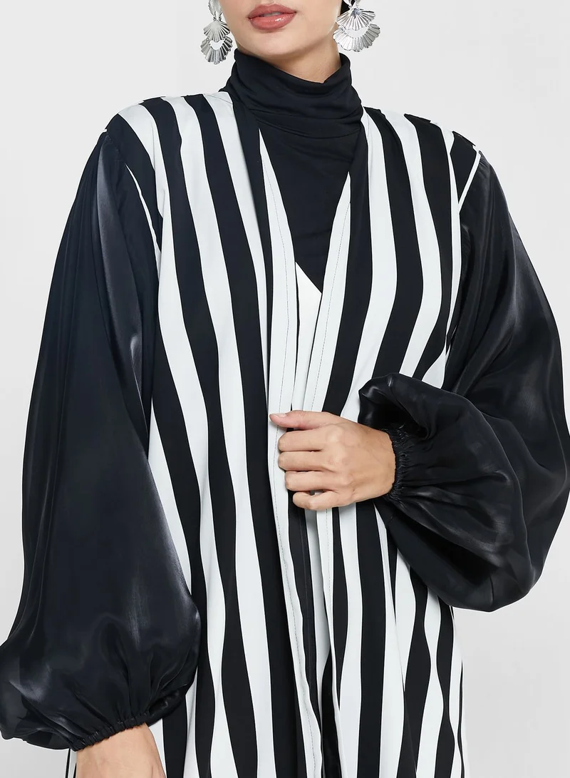 Khizana Puff Sleeve Abaya With Sheila