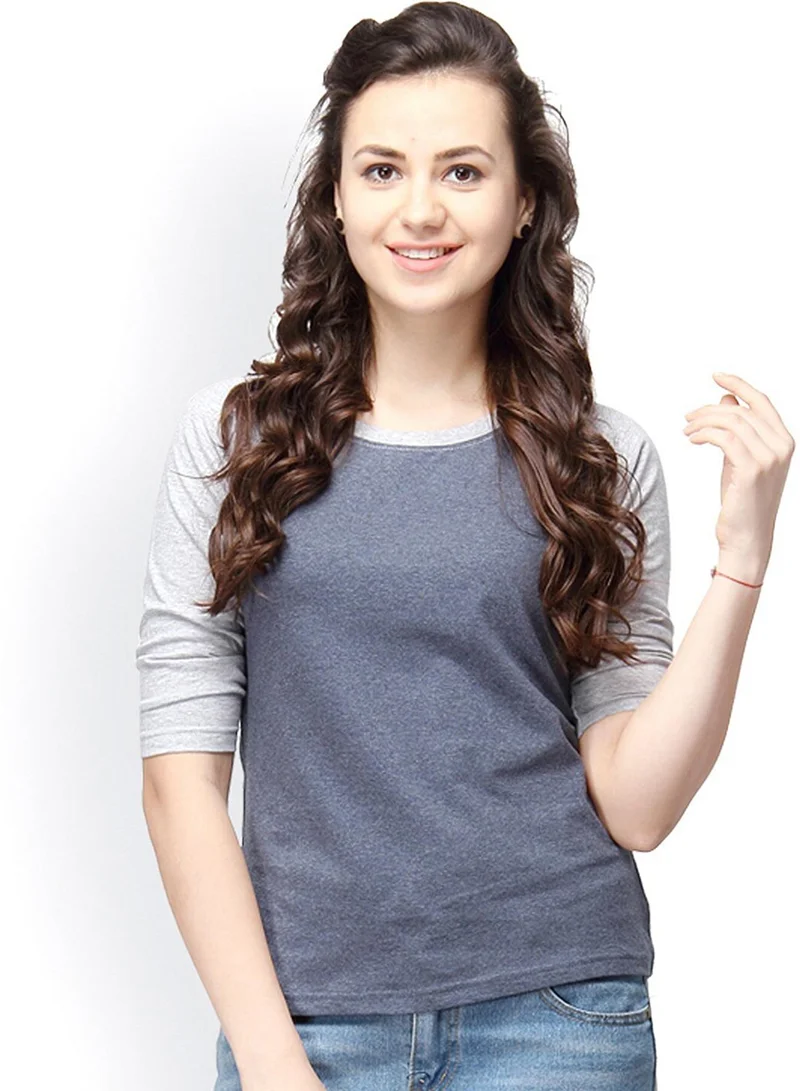 كامبوس سوترا Campus Sutra Women's Navy Blue Colourblocked Regular Fit Top For Casual Wear | Crewneck | Short Sleeve | Top Crafted With Regular Sleeve, Comfort Fit & High-Performance For Everyday Wear