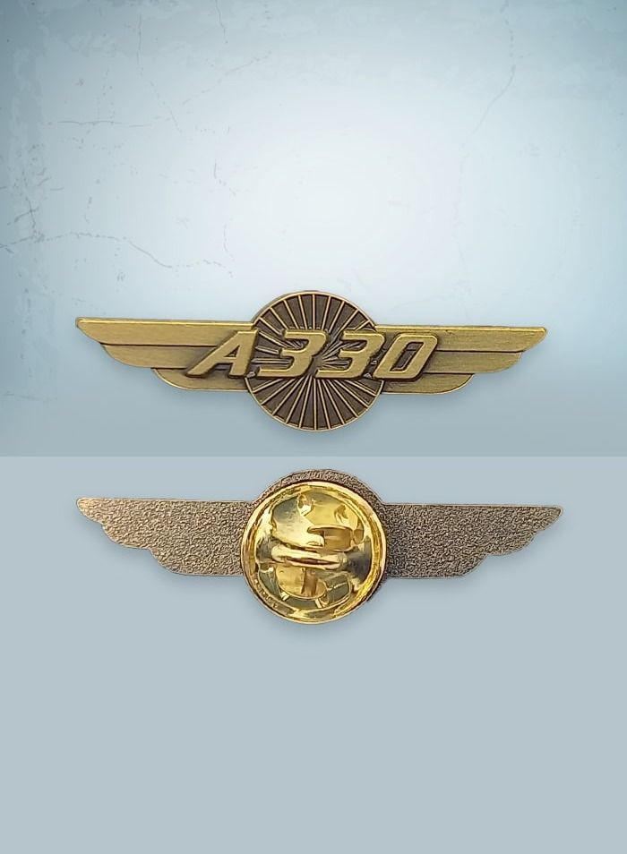 فايتر جيفتس دبوس أجنحة ذهبي A330