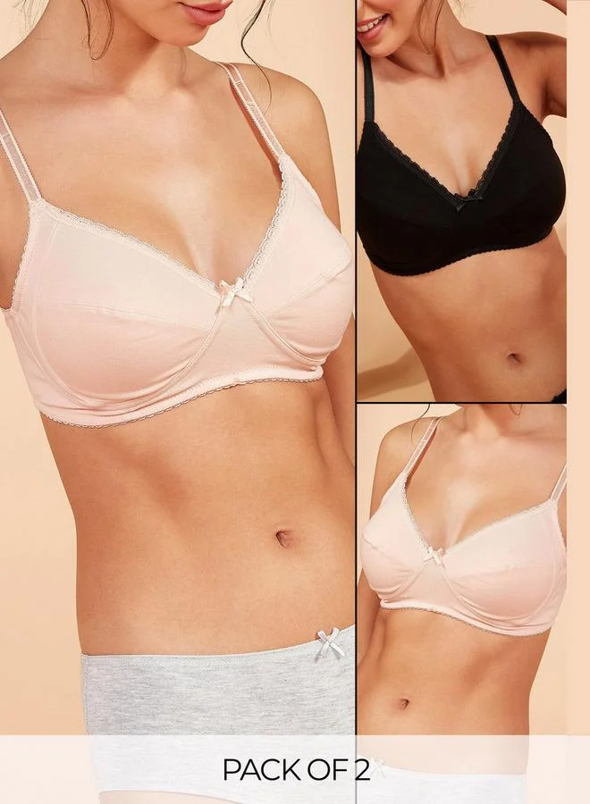 Splash FAV Set of 2 - Bra with Lace Detail and Hook and Eye Closure