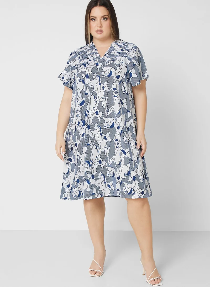 Ginger Plus V Neck Detail Printed Dress