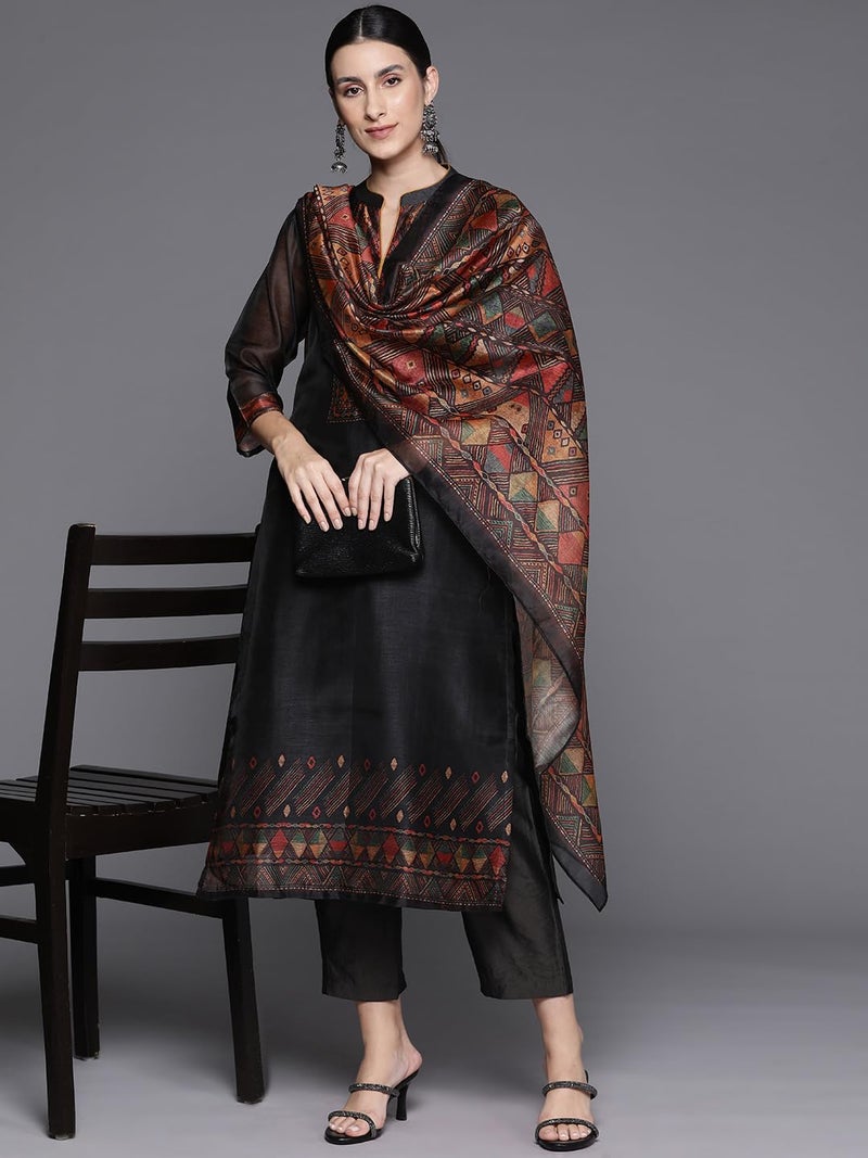 Varanga Women Black Printed Straight Kurta Paired with Solid Bottom and Printed Dupatta – Stylish Round Neck Kurta with Three-Quarter Sleeves, Comfortable Fit, Ideal for Casual and Festive Occasions - Image 5