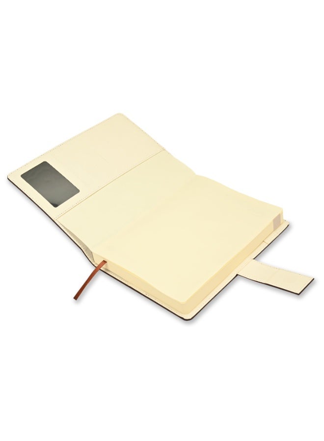 FIS مفكرة 2026، مفكرة بحجم (170x240 مم)، مواد PU إيطالية، غلاف مبطن ومخيط من الجانبين، زوايا دائرية، قفل مغناطيسي، إنجليزي، ورق إيطالي عاجي بوزن 70 جرام، لون بني - FSDI87E26D20N - Image 3