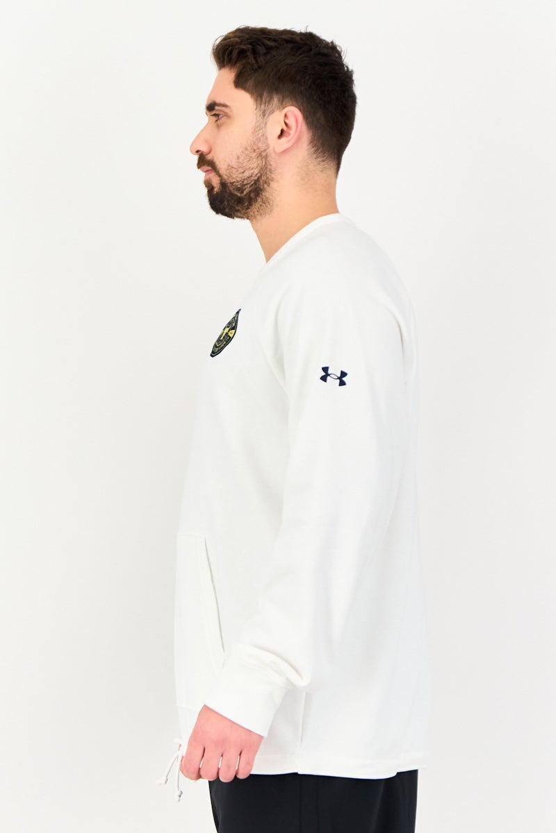 UNDER ARMOUR سويت شيرت رجالي فضفاض بأكمام طويلة للخارج، أبيض - Image 2
