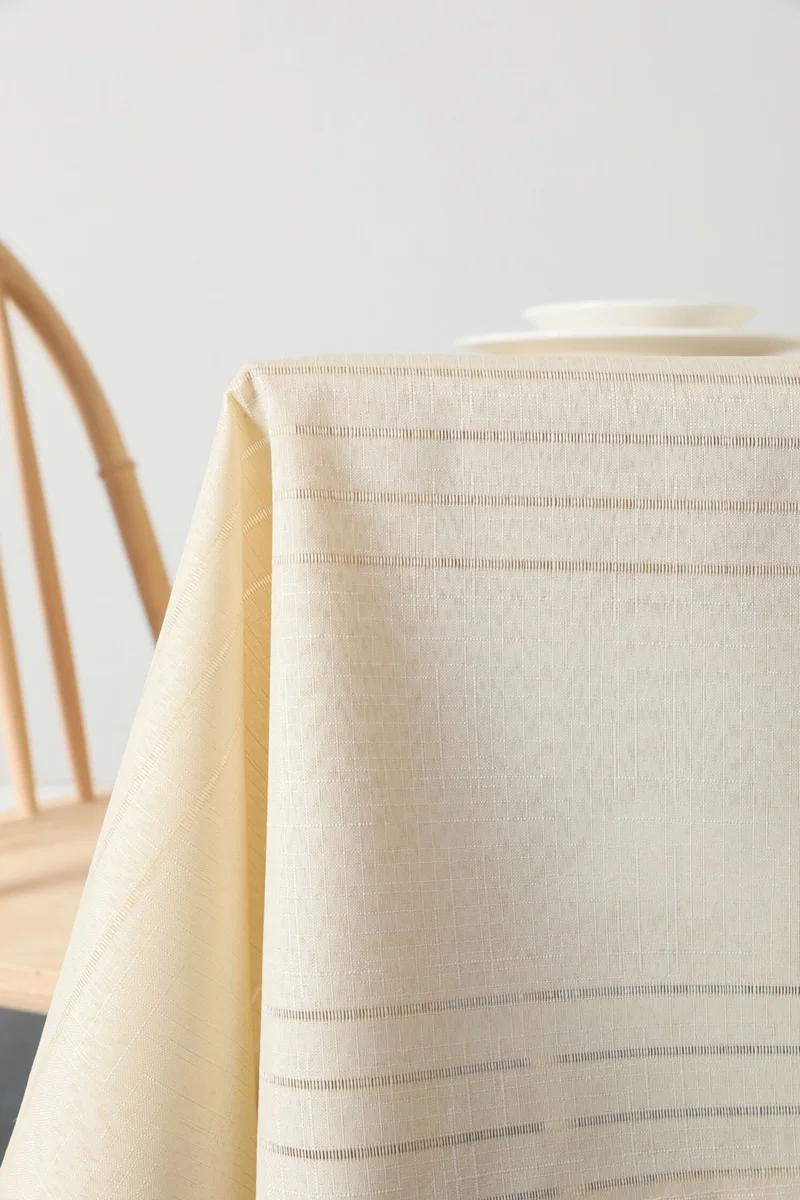 فافورا Azalea Stain Resistant Tablecloth 160x220 - Beige