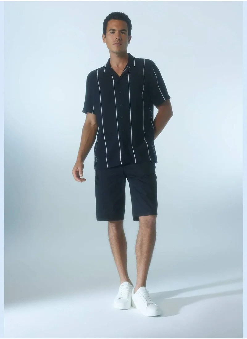 ديفاكتو Regular Fit Short Sleeve Striped Poplin Shirt