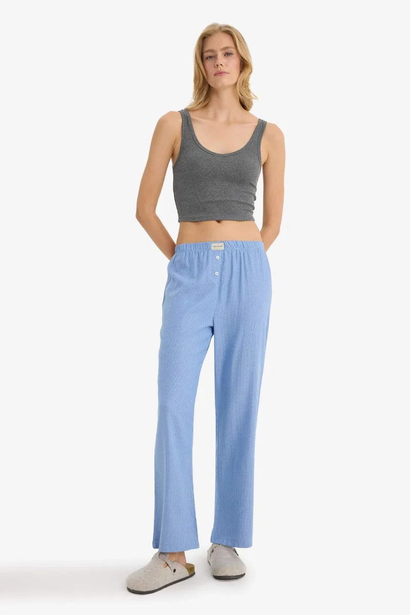ديفاكتو Fall in Love Ribbed Tank Top