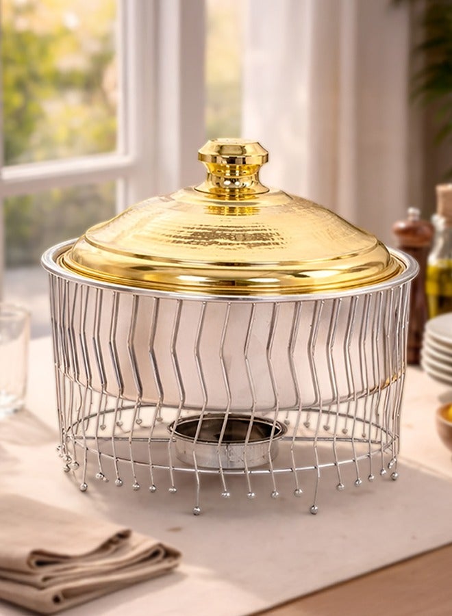 Cady One A luxurious 4-liter food warmer with a gold-plated stainless steel lid. Features an elegant design with a mesh metal base and a serving tray with a dedicated heating element underneath to keep food warm. Ideal for parties and banquets. - Image 1