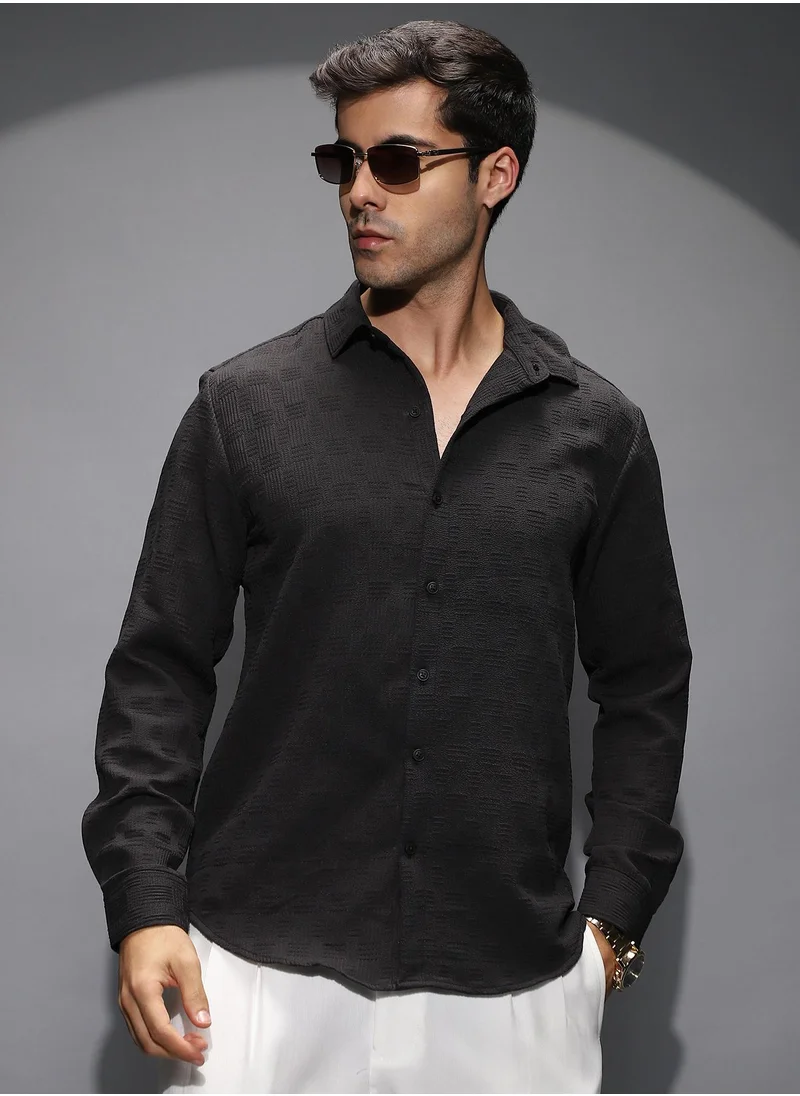 كامبوس سوترا Men's Charcoal Grey Warpwelt-Tactile Shirt For Casual Wear | Spread Collar | Long Cuffed Sleeves | Button Closure | Shirt Shirt Crafted With Comfort Fit For Everyday Wear