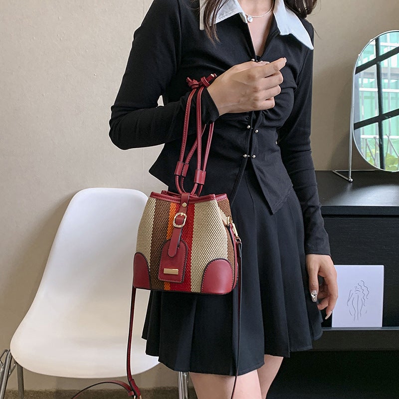 Niche Design Portable Bucket Bag For Women 2023 New Canvas Contrast Color Striped Shoulder Crossbody Bag With Contrasting Color Design - Image 4