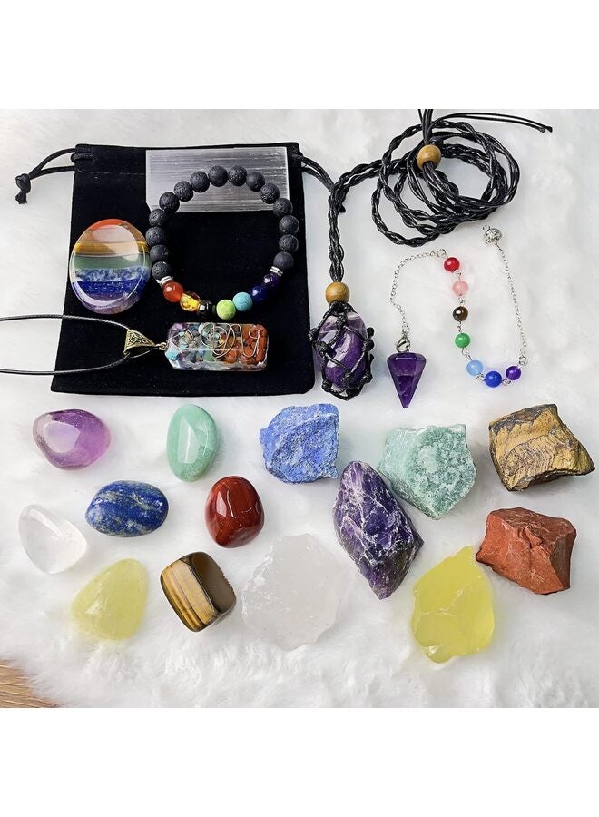 يُسلِّم مجموعة من 22 قطعة من بلورات الشفاء من الكوارتز الشاكرا في صندوق خشبي - Image 3