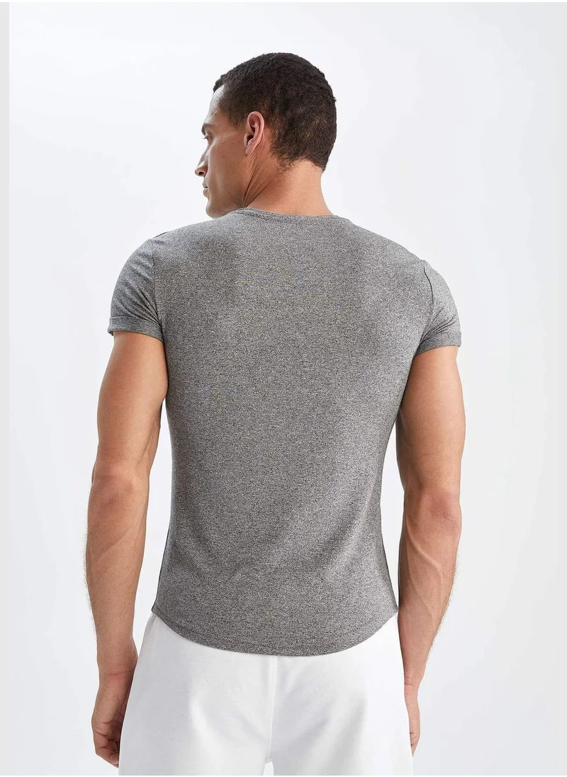 DeFacto Man Muscle Fit T-Shirt