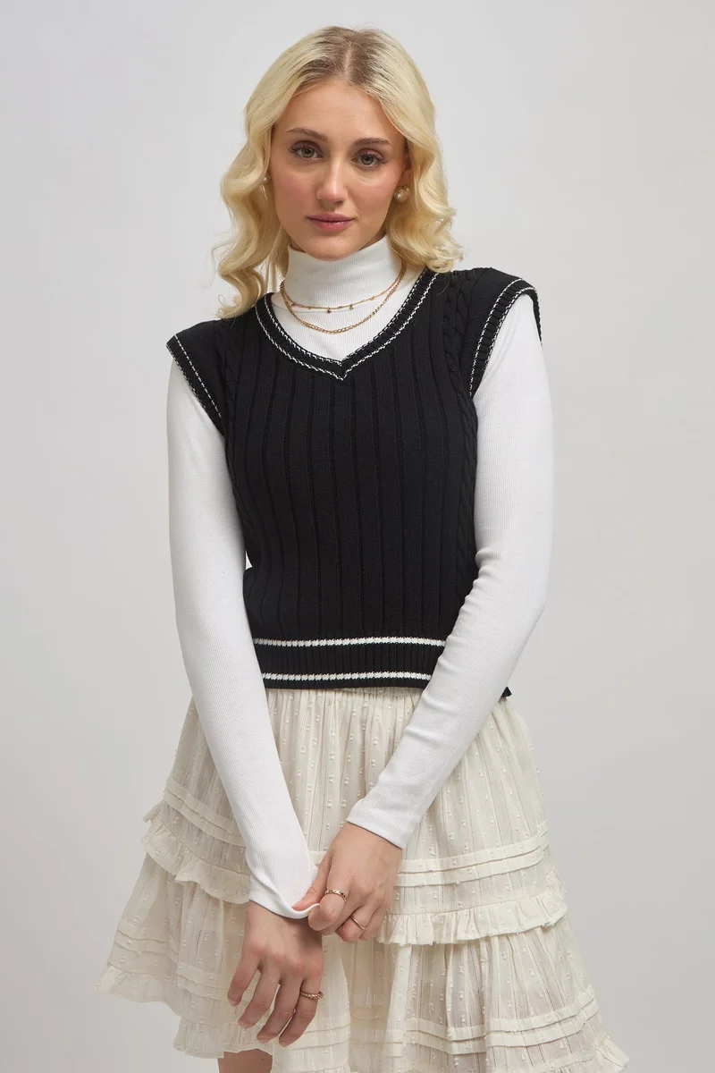 فيرجيو Solid Cotton V-Neck Sleeveless Boxy Top for Women