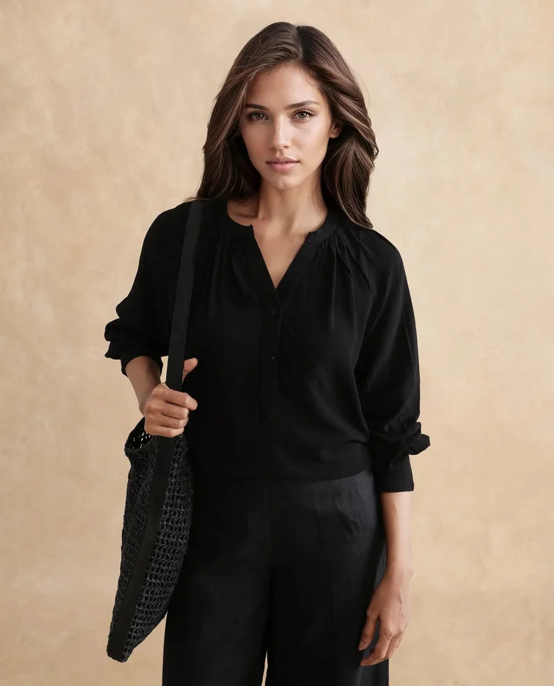 Rareism Women's Timeless Elegance: Classic Top