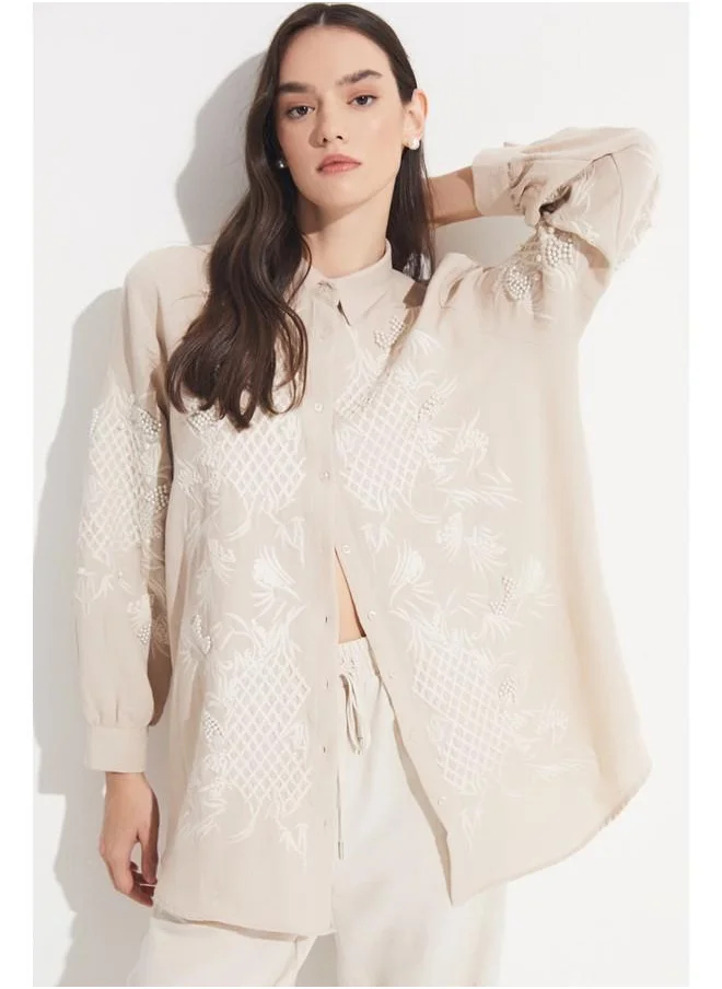 جون June Women Exclusive Boyfriend/Wide Fit Embroidered Detailed Woven Shirt Light Beige