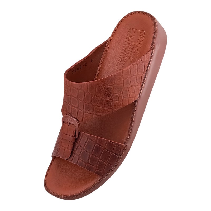 إيت صندل عربي يدوي الصنع للرجال من AET | شبشب رجالي خارجي | شبشب مفتوح من الأمام للاستخدام اليومي | جلد شامواه عربي أصلي مع إبزيم | تصميم جديد | نعل داخلي بلون بني فاتح | مريح وخفيف الوزن - Image 3