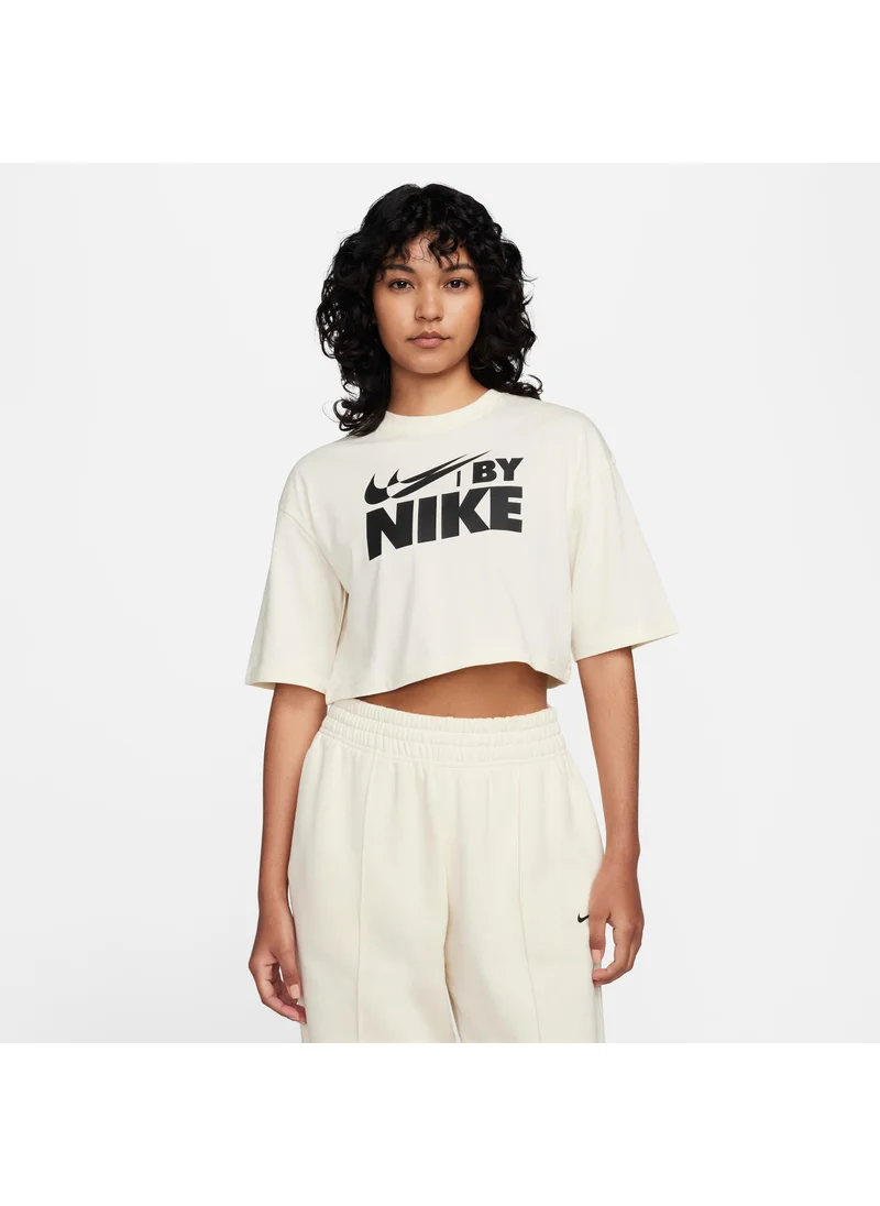 Nike Women's Sportswear Cropped T-Shirt