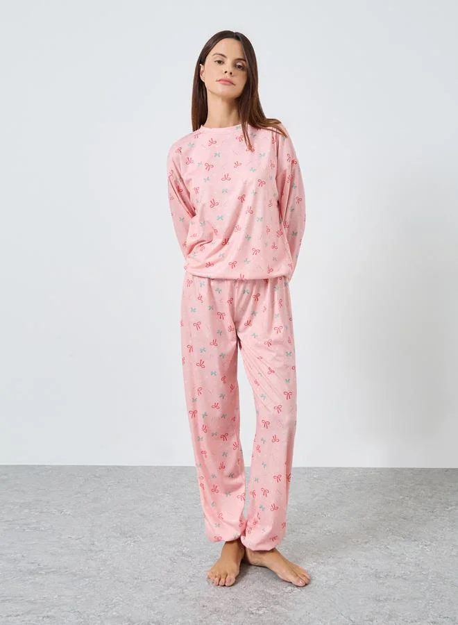 ستايلي طقم بيجاما من بنطال وتيشيرت بطبعة جرافيك