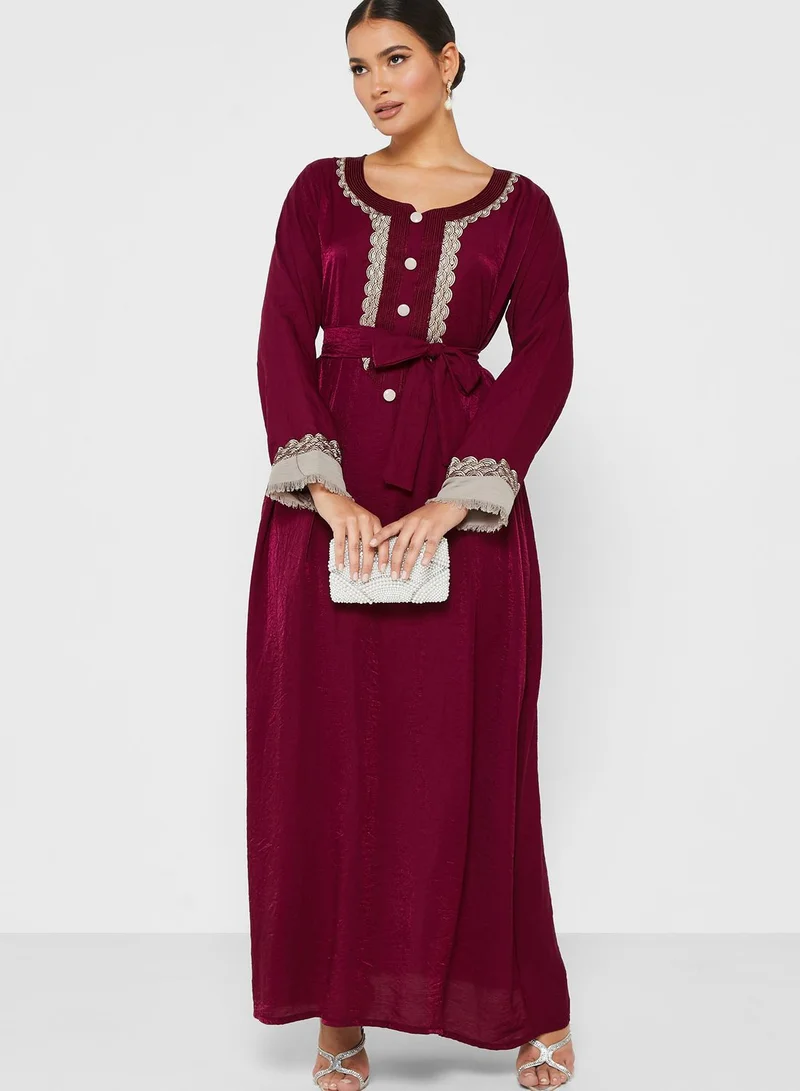 hayas closet Embroidered Belted Jalabiya