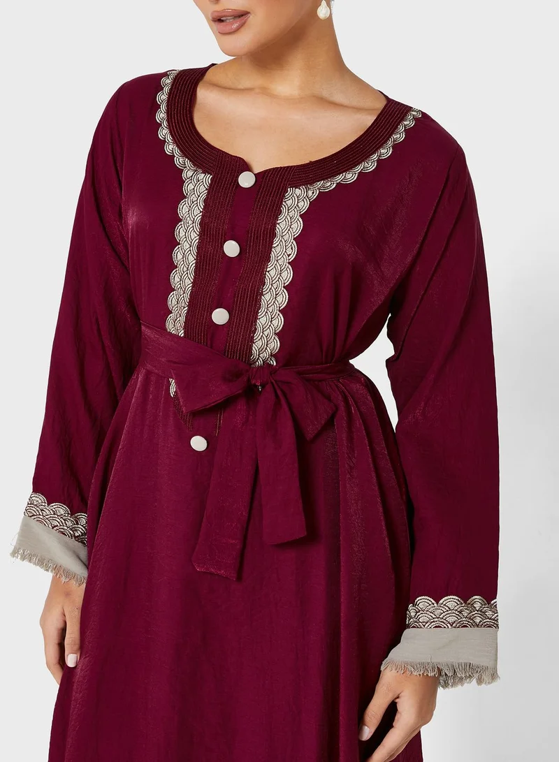 hayas closet Embroidered Belted Jalabiya