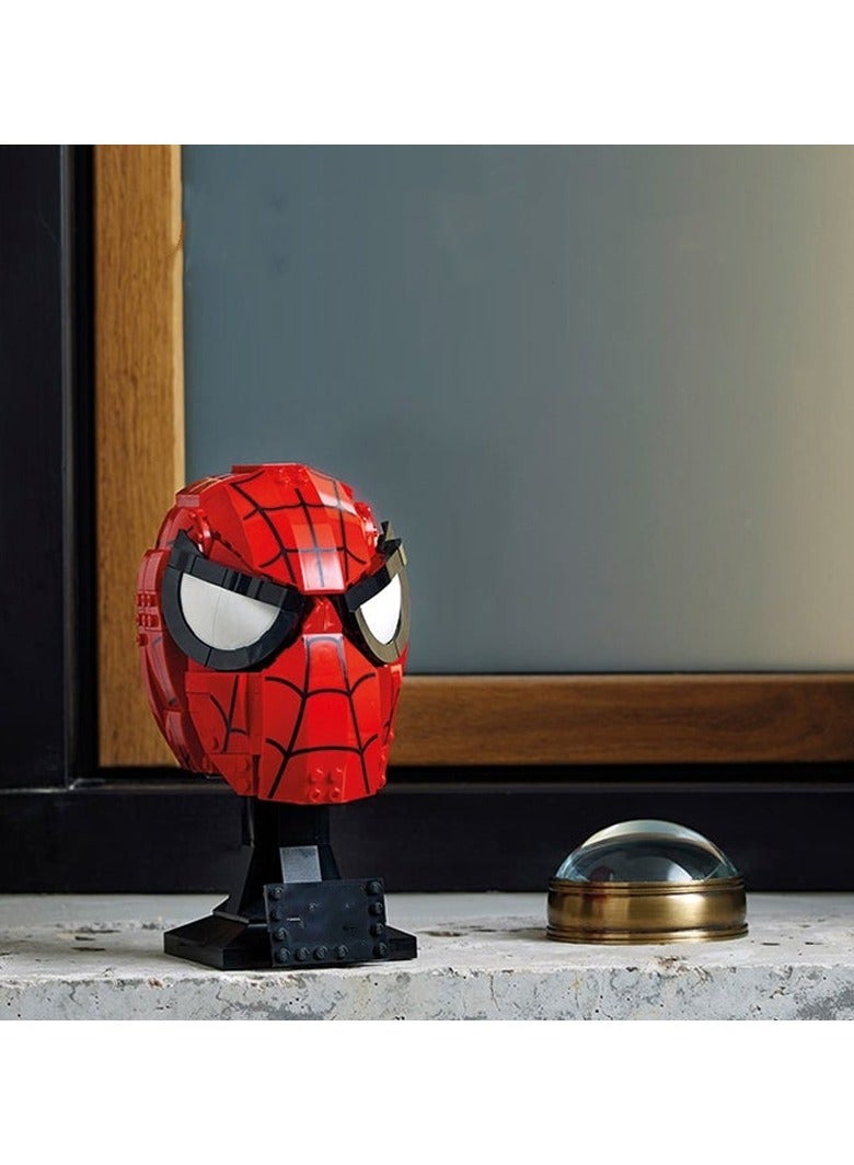 Spider Warrior mask helmet model assembled small particles building block toys, creative building block model for children and Marvel fans - Image 2