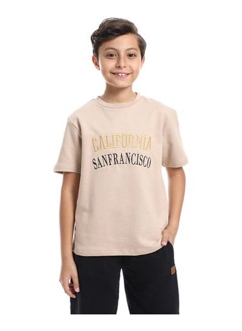 تيشرت اولادى سمر ميلتون مطرز كليفورنيا لون بيج