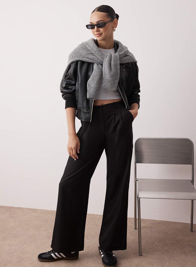 trendyol Black Wide Leg Pleated Woven Fabric Trousers - Image 1