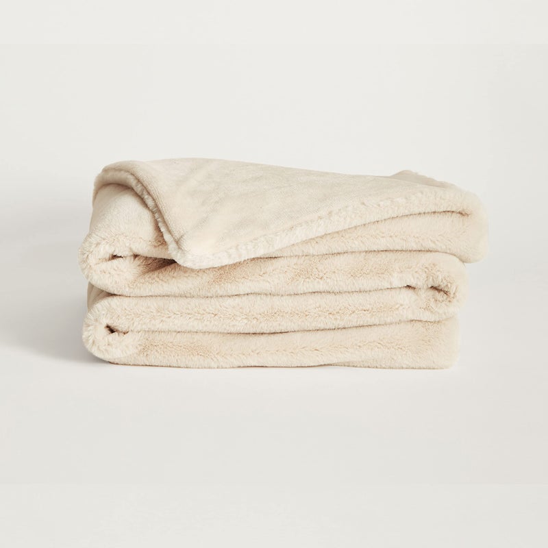 UnHide Lil Marsh Faux Fur Blanket Durable Lightweight Extra Soft Blanket Machine Washable Add a Layer of Softness to Any Bed Couch or Reading Chair Beige Bear Small 50 x 60