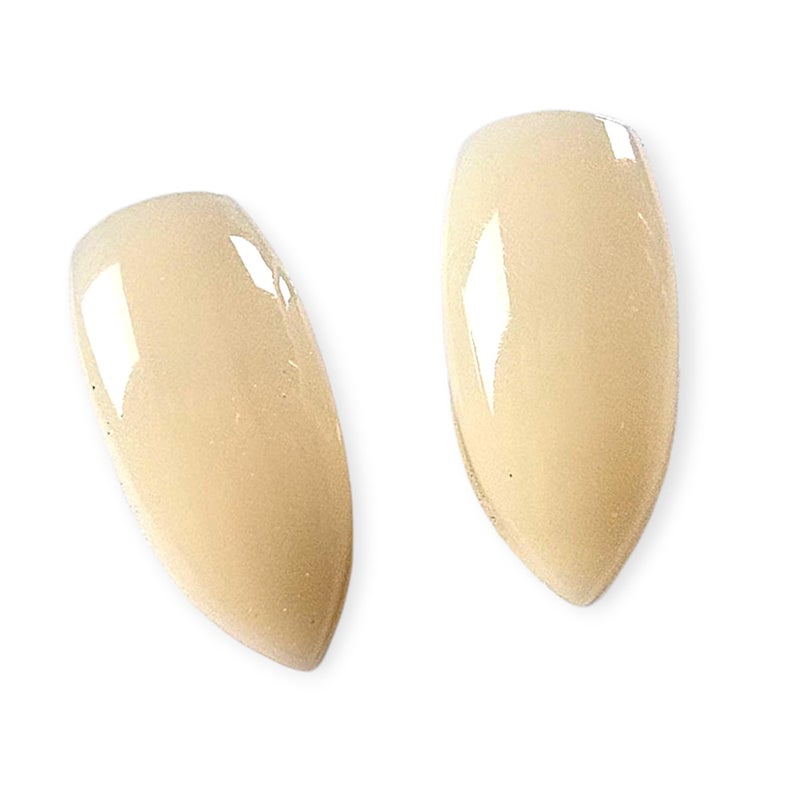 Gothika Professional Custom Fit Natural 18mm Vampire Fangs - Custom Fits to Your Teeth in 10 Minutes - No Adhesive Required - Realistic Look and Color - Image 4