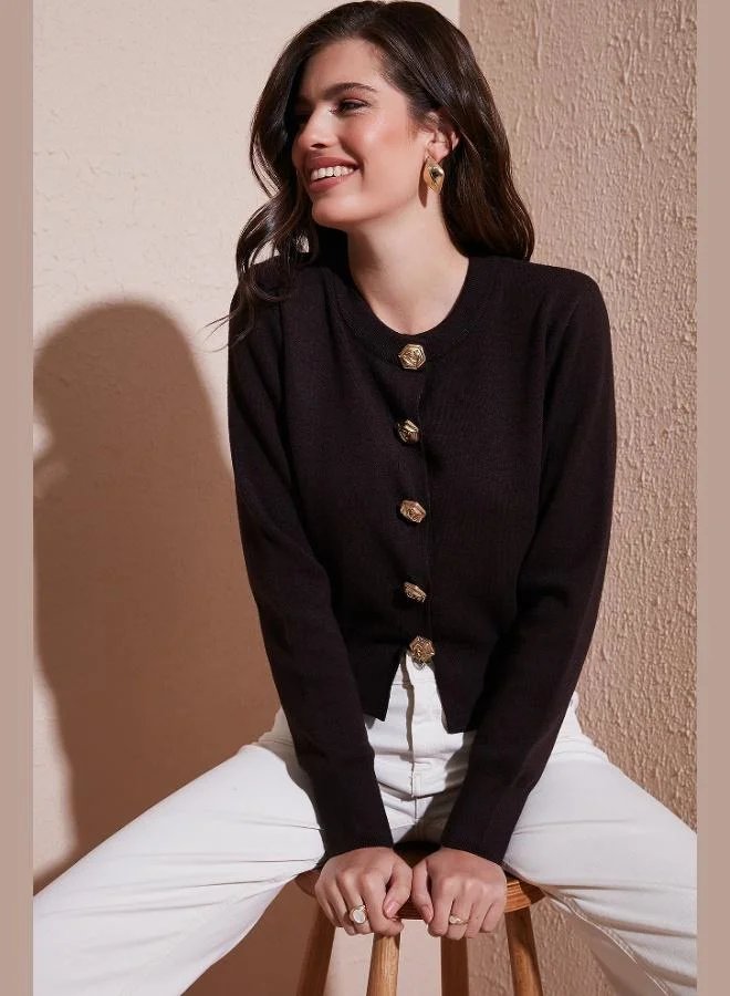 ليلا كارديجان ليلا بريميوم نسائي بقصة عادية وياقة دائرية