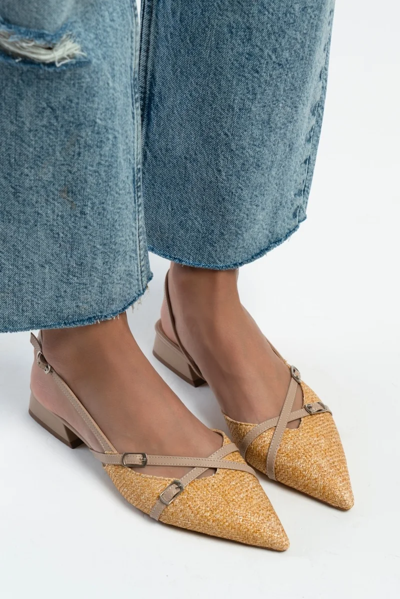 Nişantaşı Shoes Jilly Dark Beige Special Woven Straw Buckle Detailed Short Heeled Women's Ballerinas