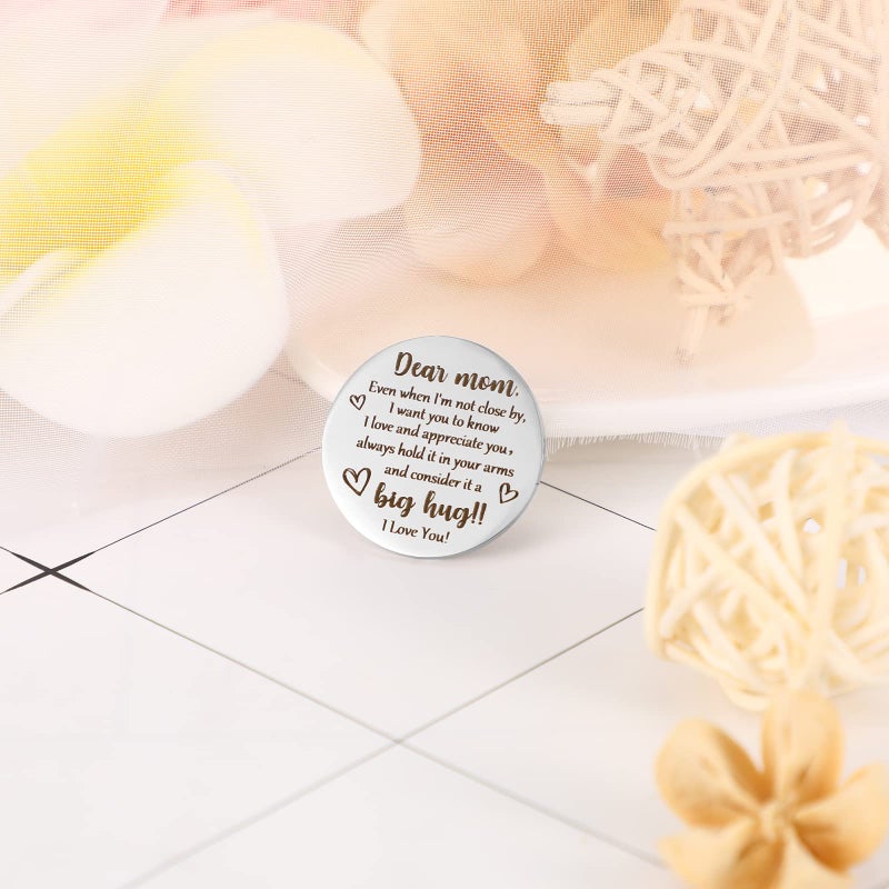 Sureio Pocket Hug Token Gift Long Distance Relationship Keepsake Inspirational Gift Keychain Christmas(Dear Mom) - Image 3