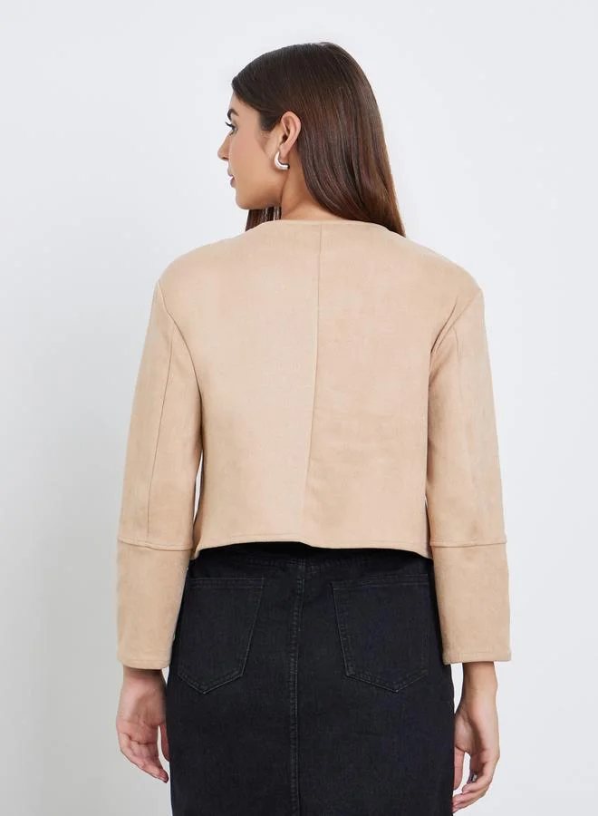 ستايلي جاكيت بأزرار امامية