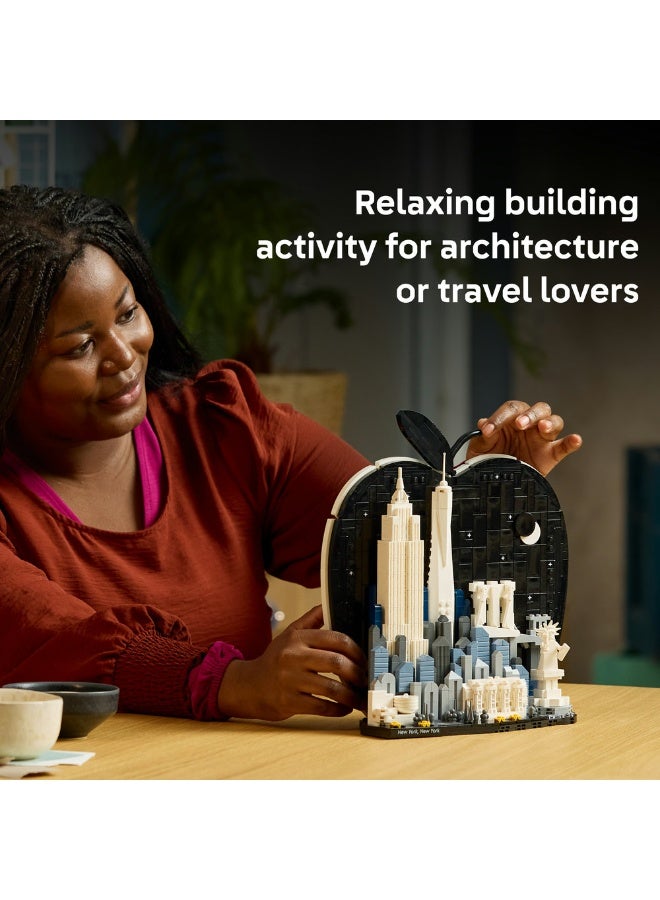 LEGO Architecture New York City – The Big Apple Model 21066 (Age 18+, 1465 Pieces) - Image 3
