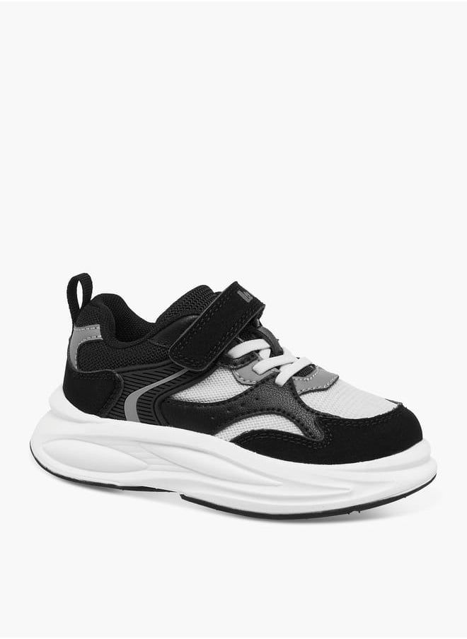 Lee Cooper Boys' Panelled Sneakers with Hook and Loop Closure  - Image 2