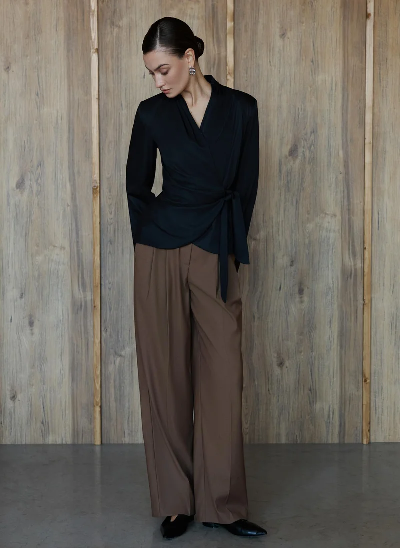 Lichi Loose-fitting trousers with waist pleats