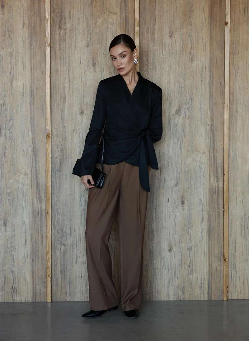 Lichi Loose-fitting trousers with waist pleats