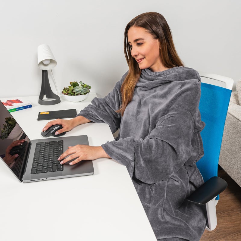 PAVILIA PAVILIA Grey Fleece Wearable Blanket with Sleeves for Adults Women Men  Soft Warm Full Body Wrap Throw  Sweatshirt Pocket  Cozy Pullover Robe Blanket with Arm  Gifts for Christmas Mom Wife  - Image 4