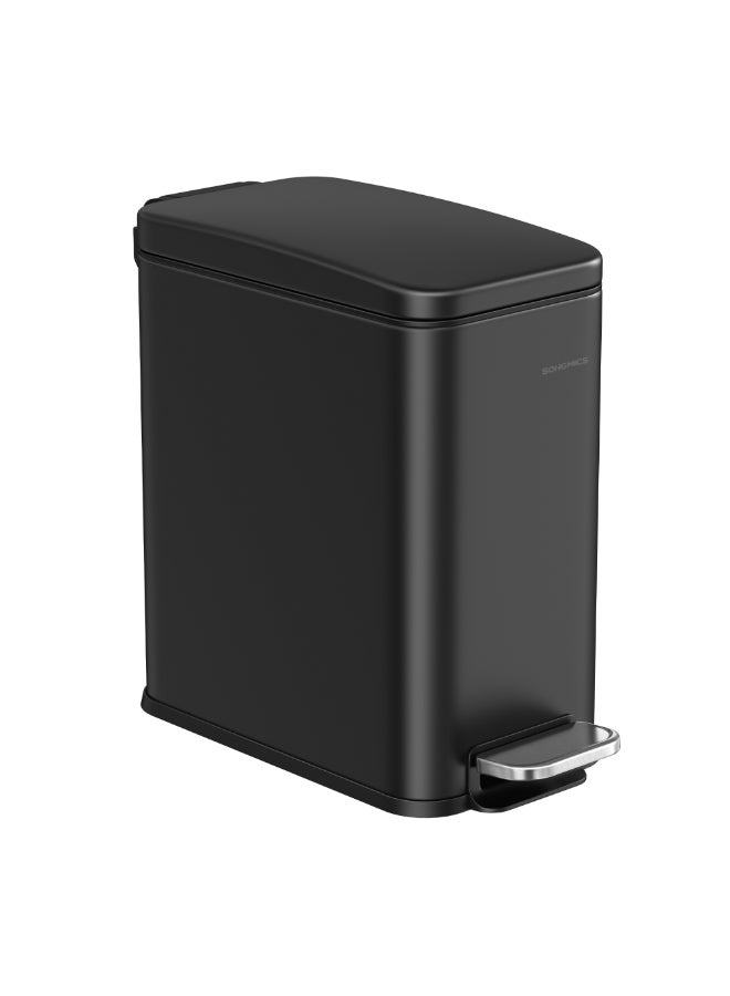 SONGMICS سلة حمام SONGMICS، سلة صغيرة بسعة 5 لتر مع غطاء، سلة مرحاض بدواسة، نحيفة للمساحات الصغيرة، فولاذ، إغلاق ناعم، سوداء - Image 1