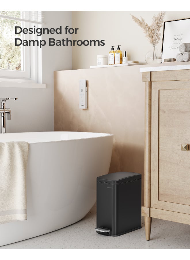SONGMICS سلة حمام SONGMICS، سلة صغيرة بسعة 5 لتر مع غطاء، سلة مرحاض بدواسة، نحيفة للمساحات الصغيرة، فولاذ، إغلاق ناعم، سوداء - Image 3