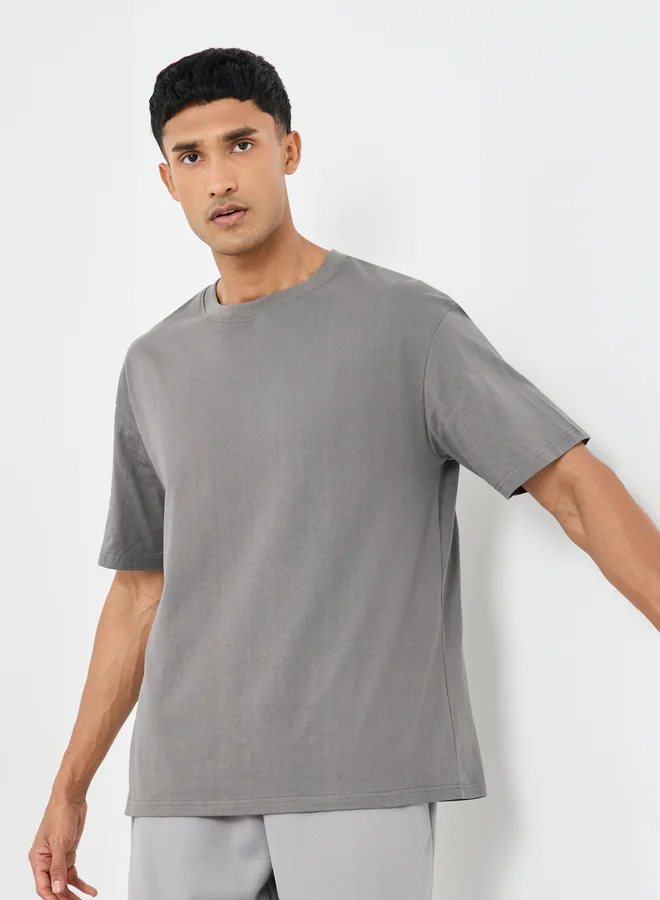Styli Styli Men Oversized  Back Graphic T-Shirt